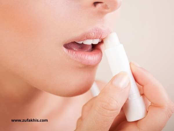 An Ultimate Guide – How Often Should I Use Lip Balm?